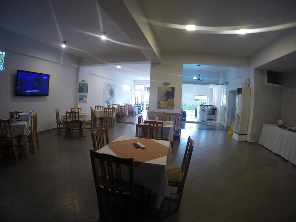 Hotel Aulona Sarandë Exteriör bild